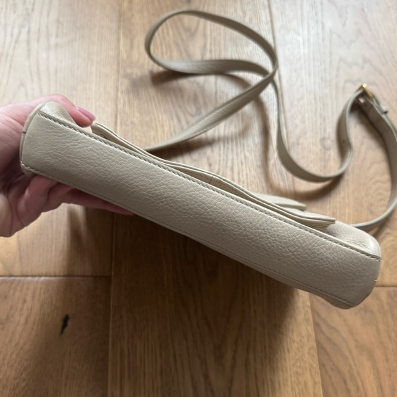 Marc by Marc Jacobs Vintage Y2K Leather Crossbody Purse - EUC - Beige Leather - Picture 5 of 12